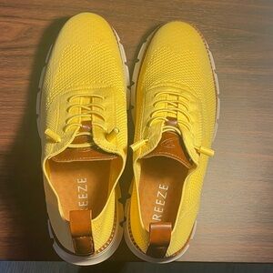 Men's Yellow Knit Sneakers Breeze size 41